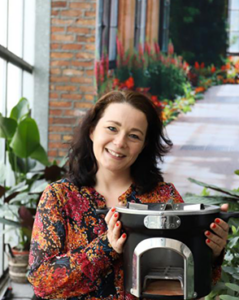 Debora van Kampen